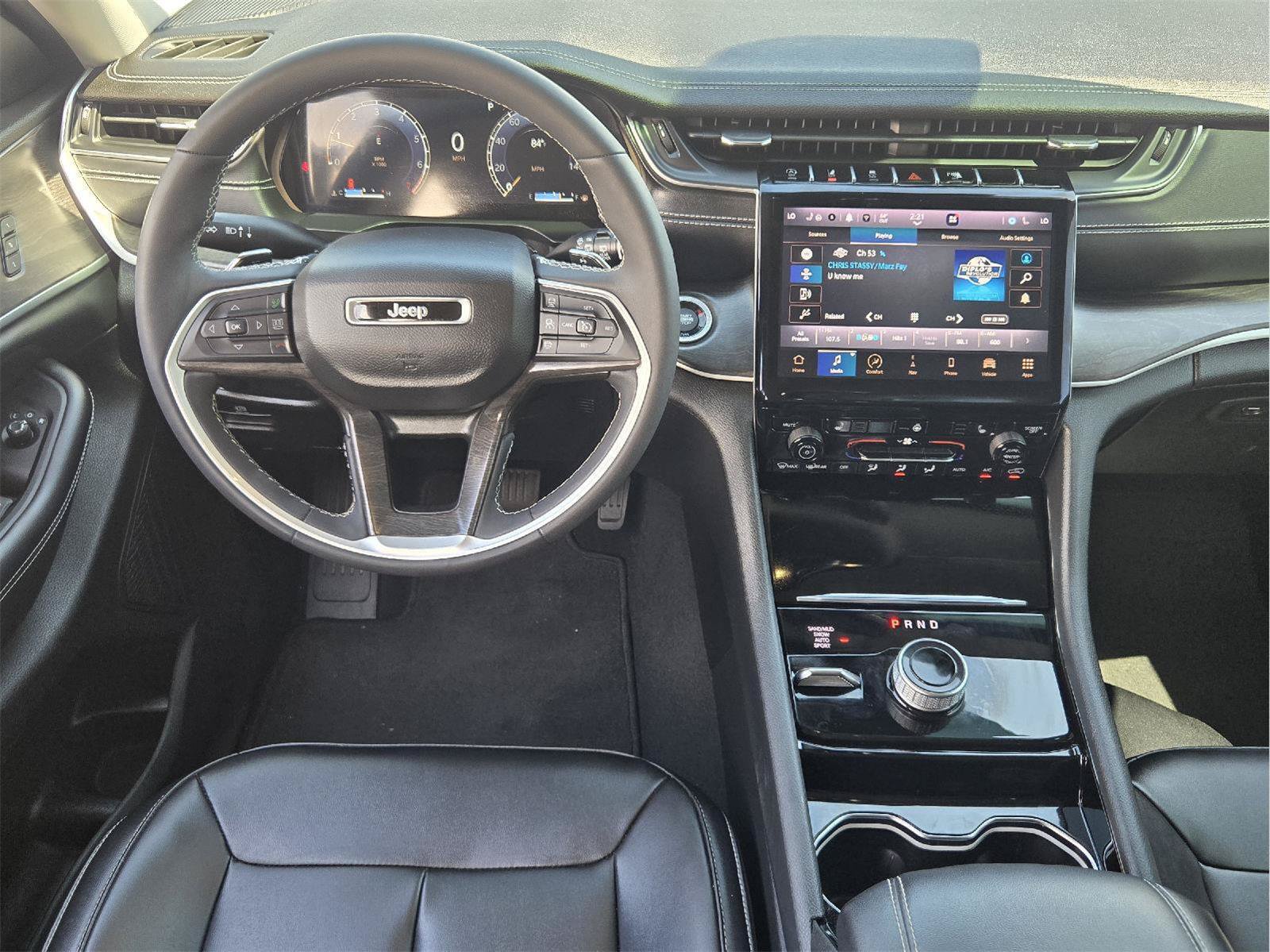 Used 2023 Jeep Grand Cherokee L Limited AWD/4WD image 26