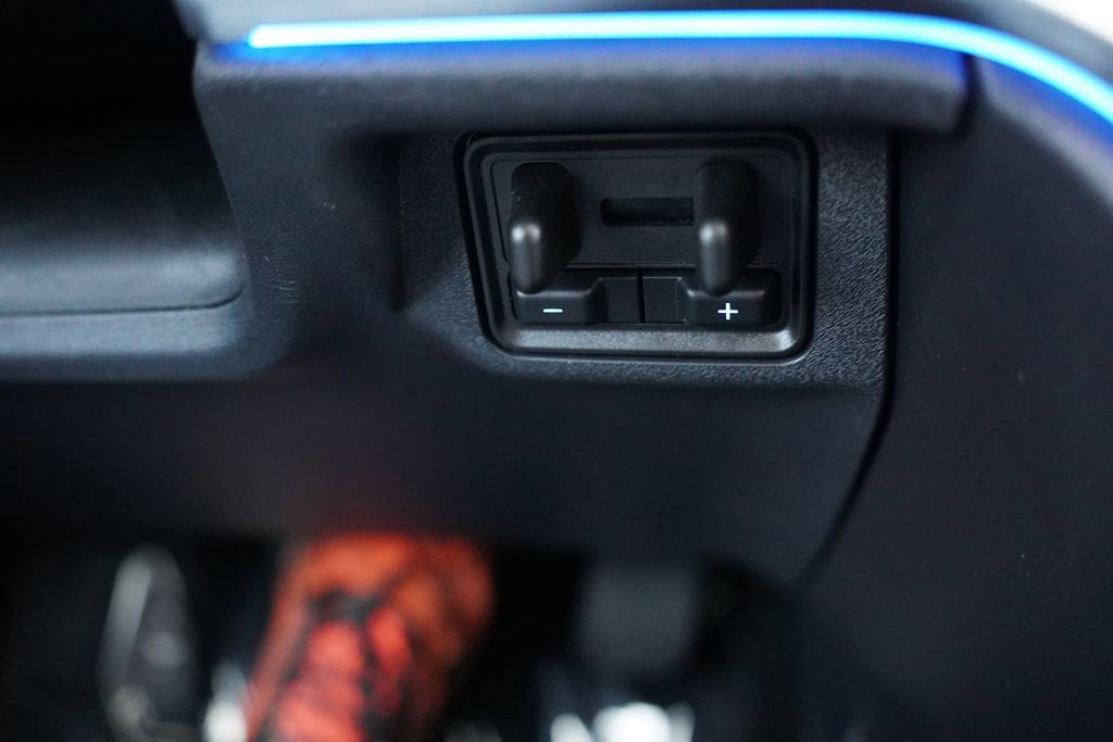 Certified 2025 Ford Expedition Max Platinum image 35