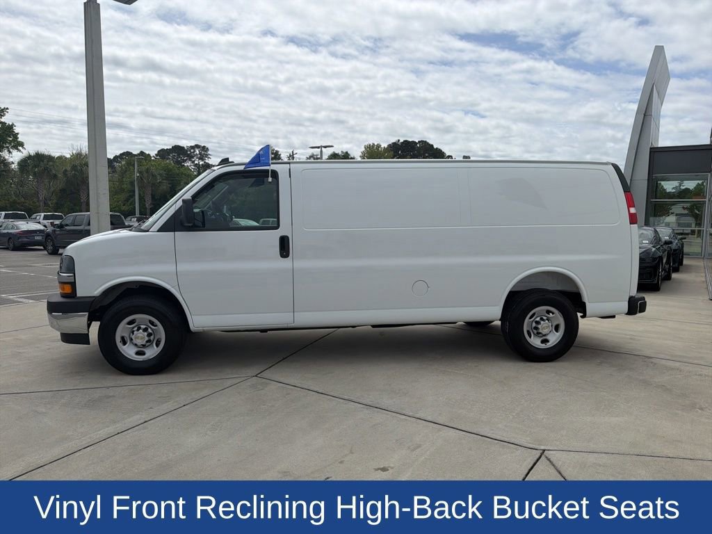 Used 2026 Chevrolet Express 2500 Extended w/ Driver Convenience Package image 2