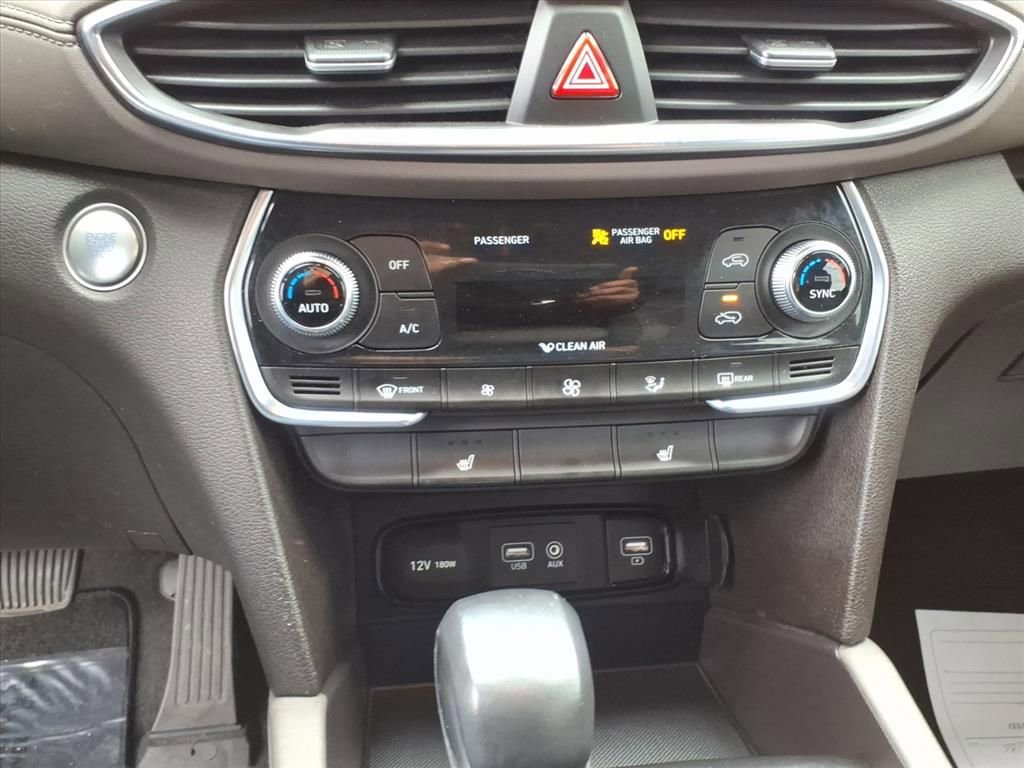 Used 2019 Hyundai Santa Fe SEL image 20