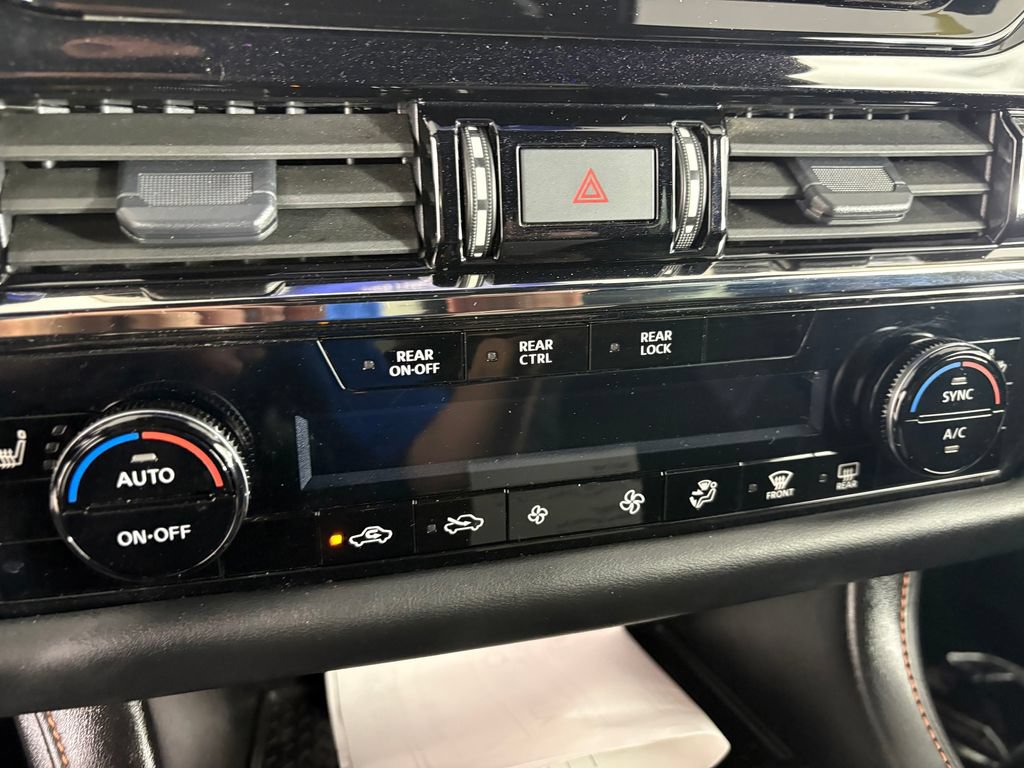 Used 2024 Nissan Pathfinder Rock Creek AWD/4WD image 18