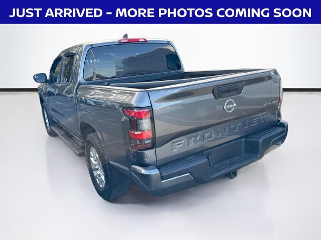 Used 2022 Nissan Frontier SV AWD/4WD image 6