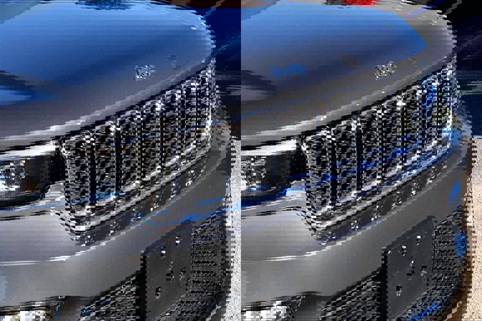 Used 2023 Jeep Grand Cherokee 4WD 4xe image 26