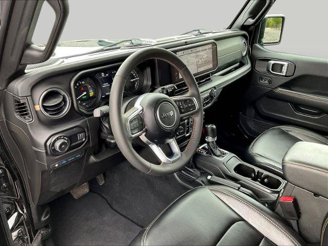 Used 2024 Jeep Wrangler Unlimited Sahara AWD/4WD image 19
