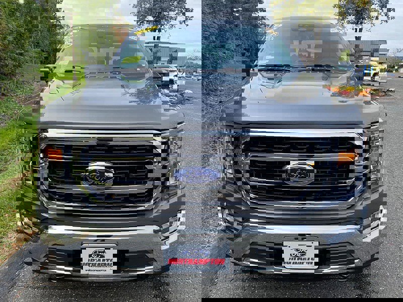 Certified 2022 Ford F150 XLT w/ Equipment Group 302A High image 8