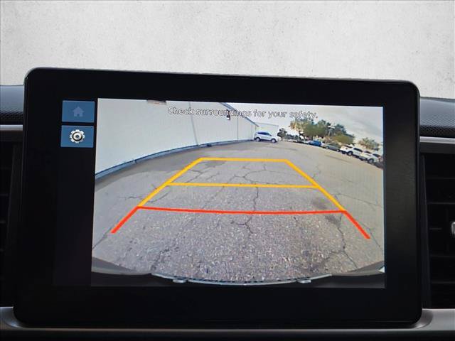 Used 2023 Hyundai Venue SEL FWD image 13