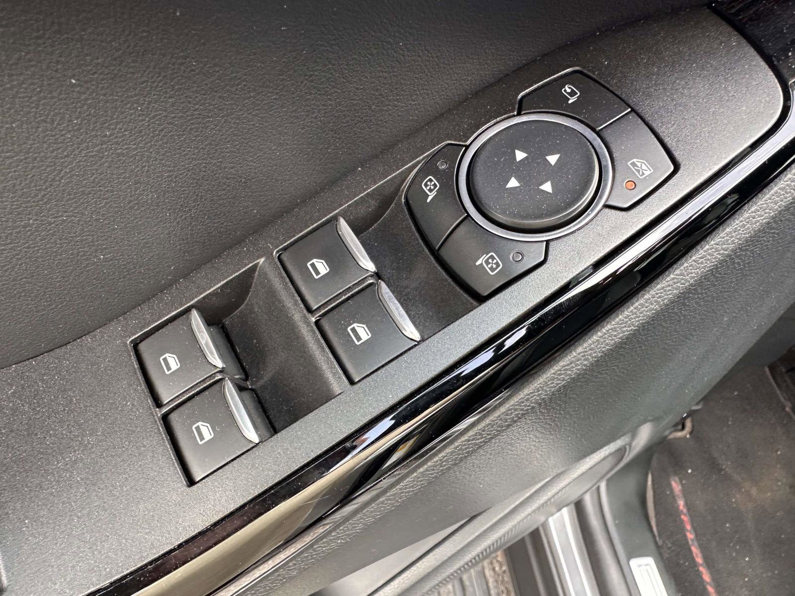 Certified 2022 Ford Explorer ST-Line AWD/4WD image 10