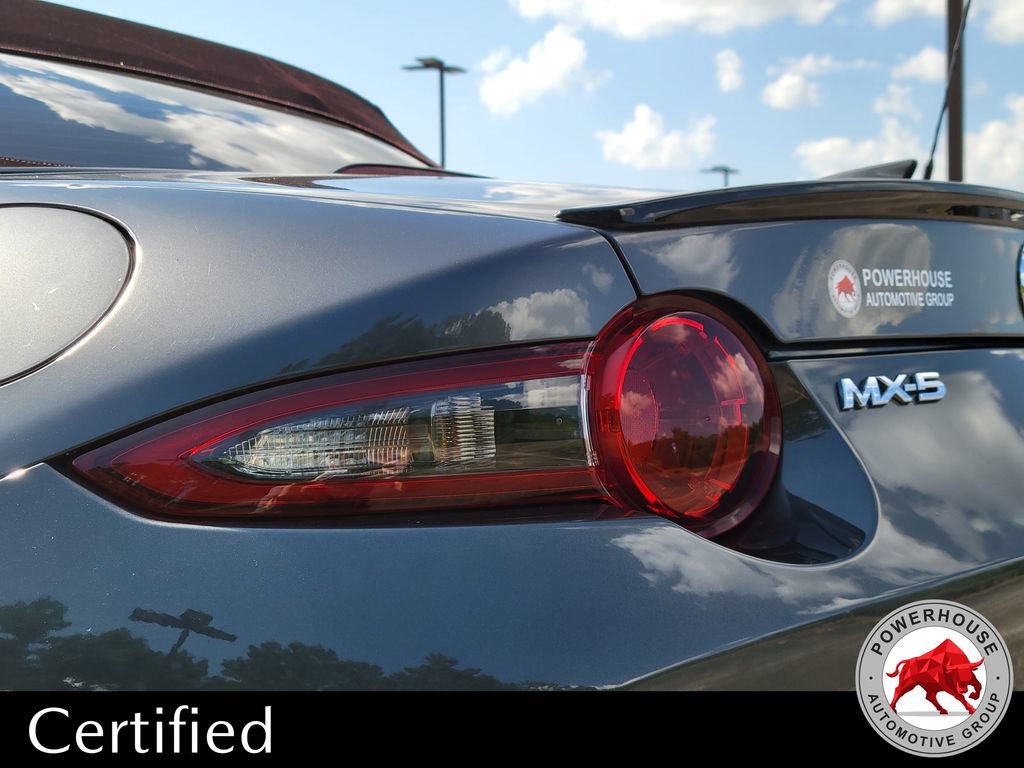 Used 2018 MAZDA MX-5 Miata Club RWD image 13