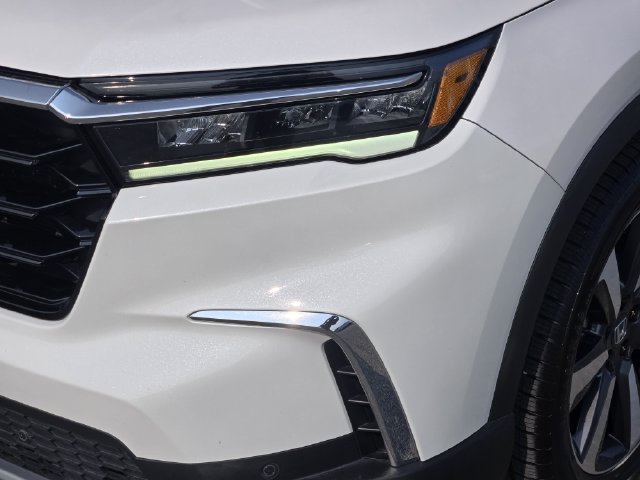 Used 2023 Honda Pilot Touring image 8