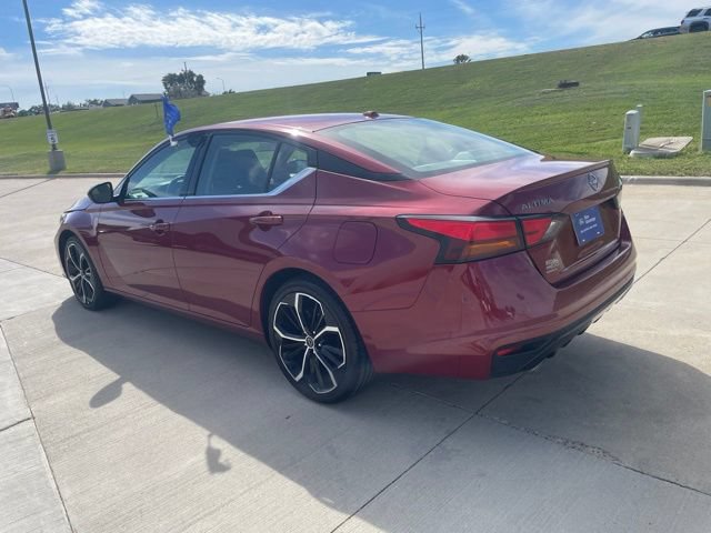 Used 2024 Nissan Altima 2.5 SR FWD image 6