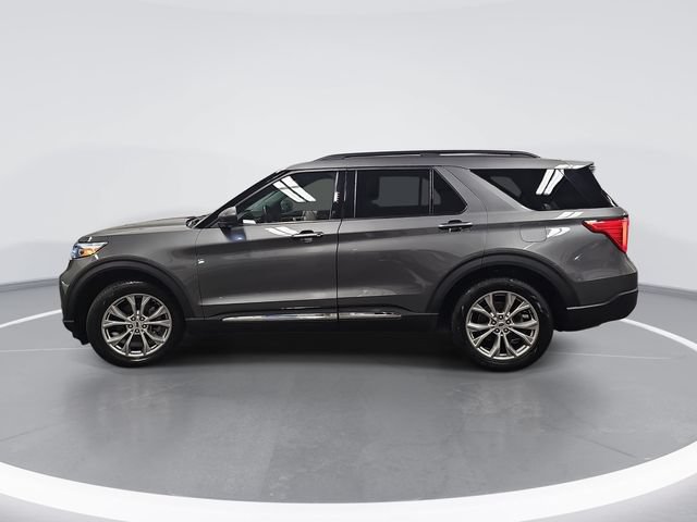 Certified 2023 Ford Explorer XLT w/ Equipment Group 202A RWD image 6
