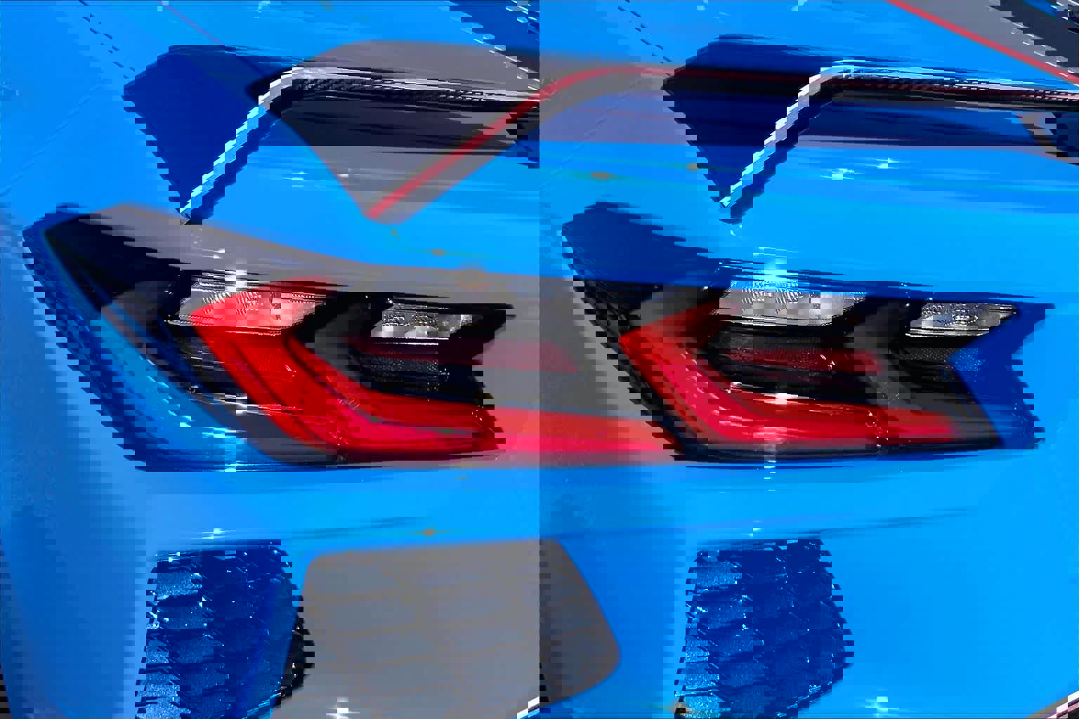 Used 2023 Chevrolet Corvette Stingray Premium Conv w/ Battery Protection Package image 25