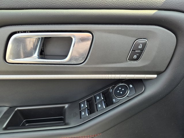 Certified 2025 Ford Explorer ST-Line AWD/4WD image 17