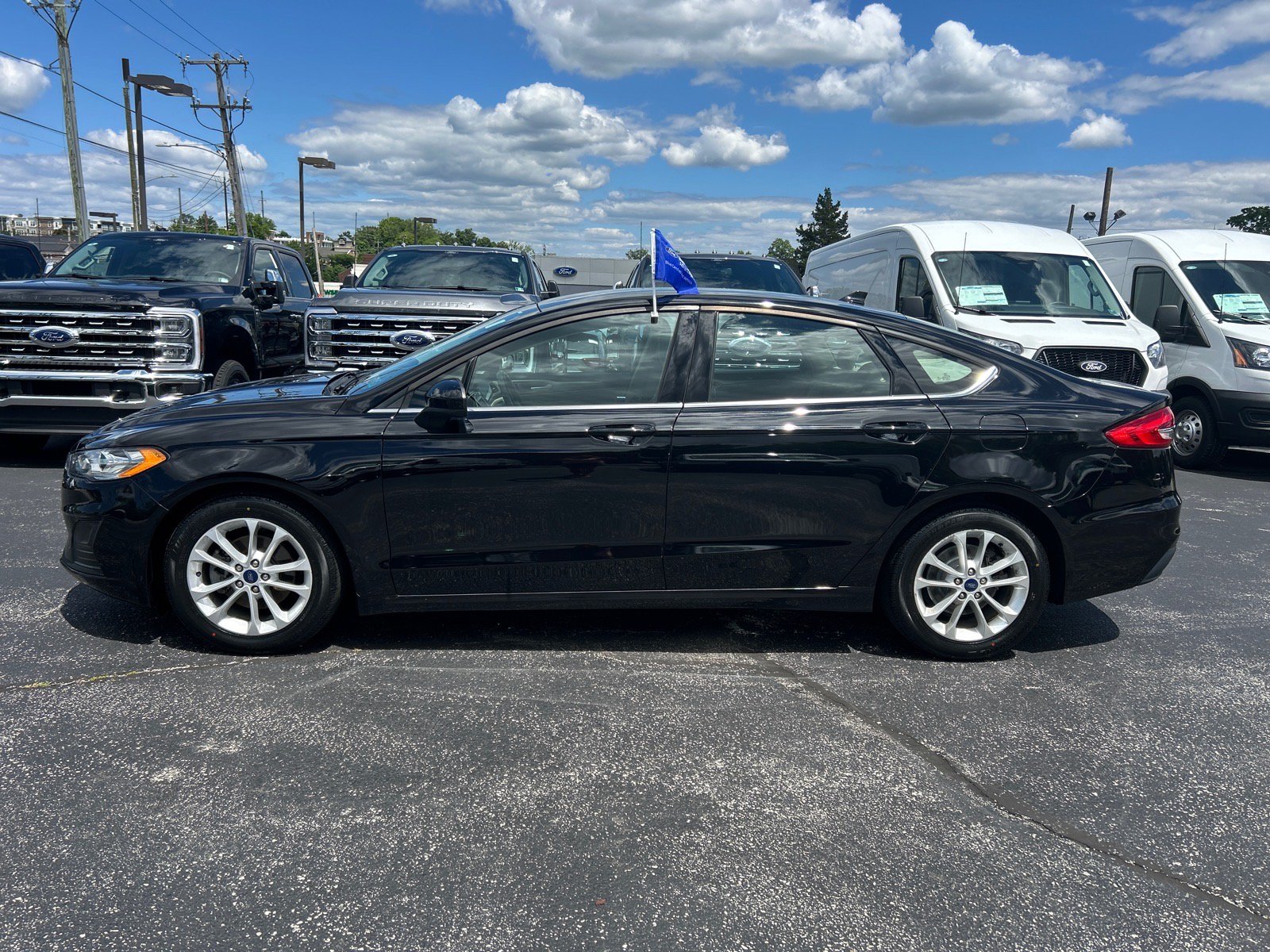 Certified 2020 Ford Fusion SE FWD image 4
