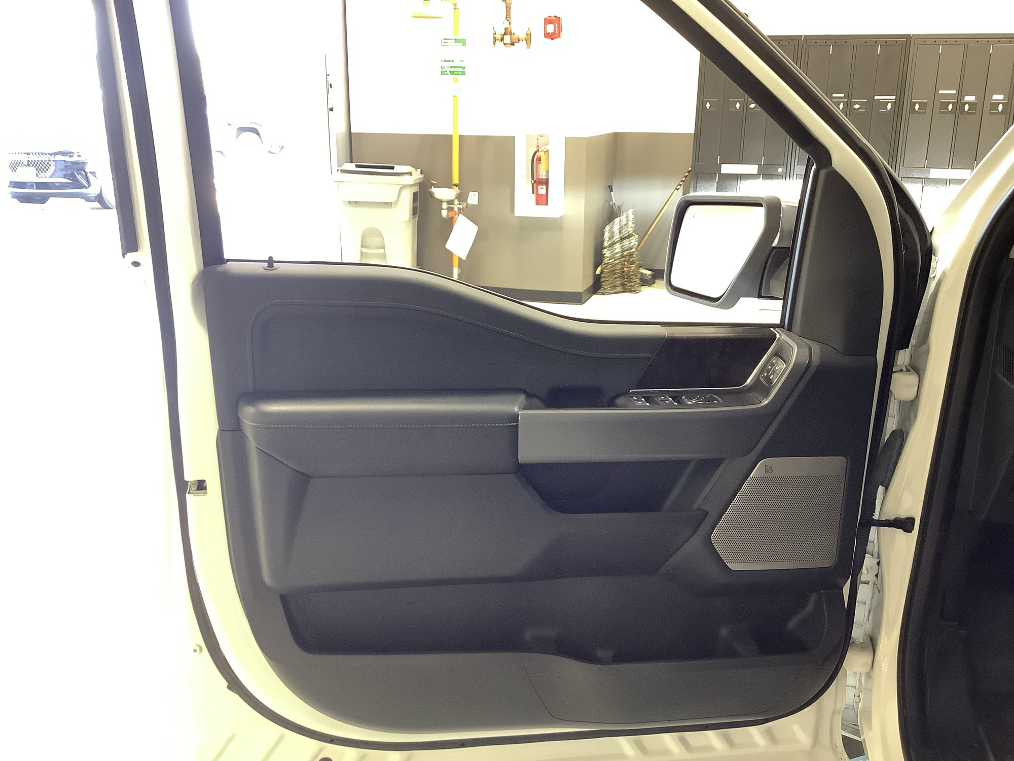 Certified 2022 Ford F150 Lariat RWD image 12