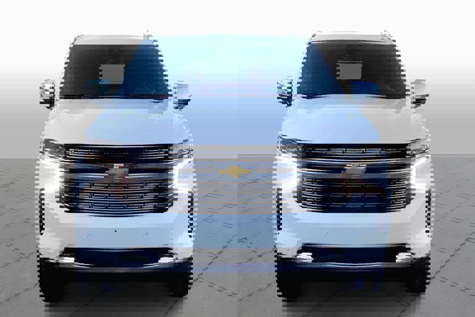 Used 2023 Chevrolet Suburban Premier image 6