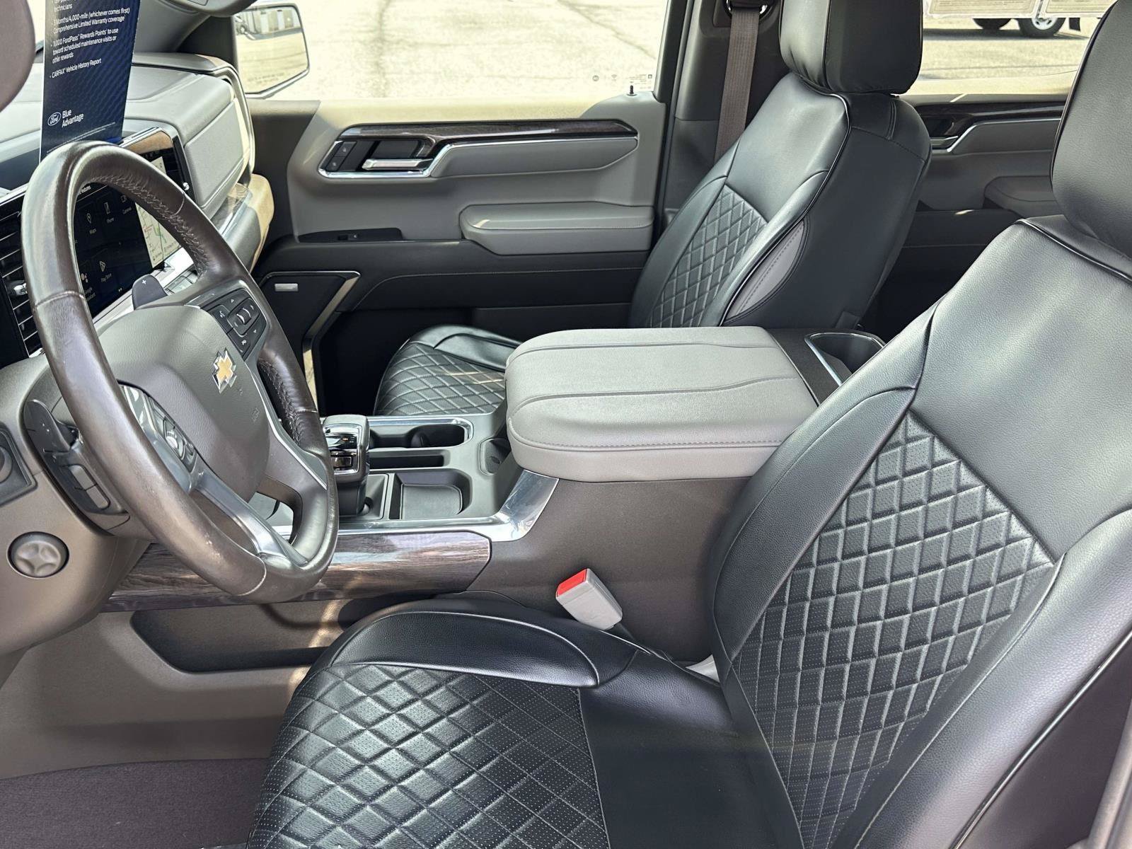 Used 2023 Chevrolet Silverado 1500 LTZ AWD/4WD image 15