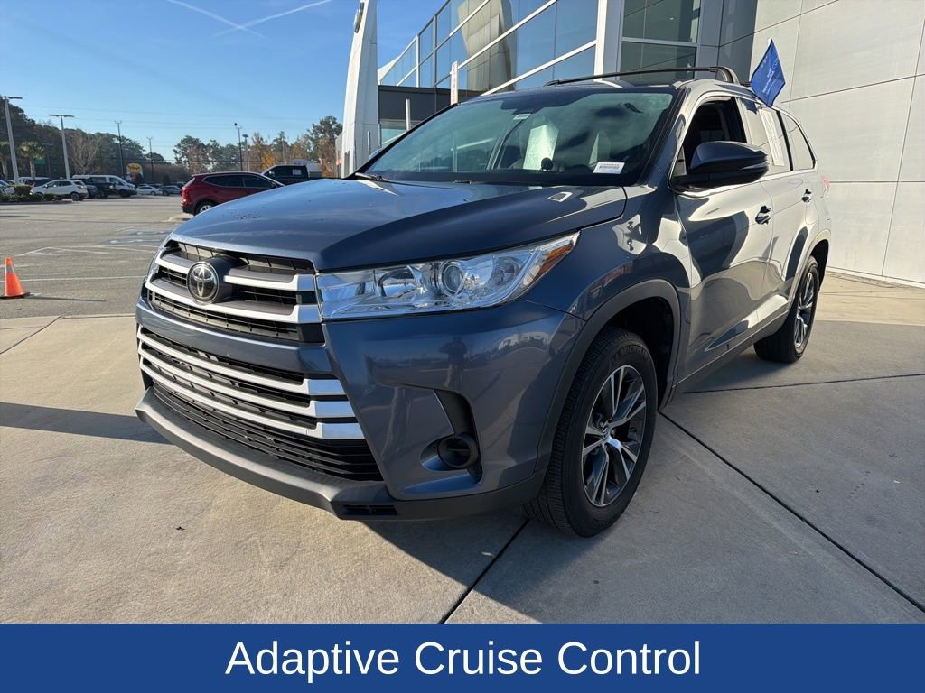 Used 2019 Toyota Highlander LE image 5