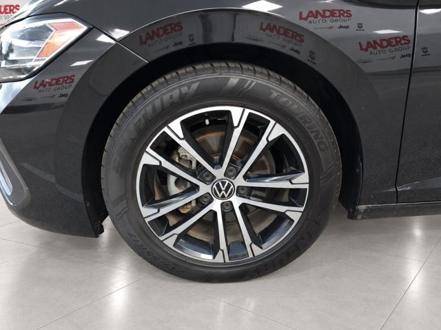 Used 2022 Volkswagen Jetta Sport FWD image 10