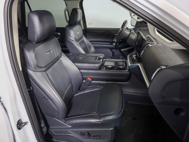 Certified 2025 Ford Expedition Platinum image 8