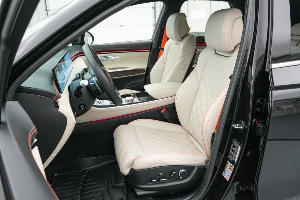 Used 2026 Genesis GV70 3.5T Sport Prestige image 16