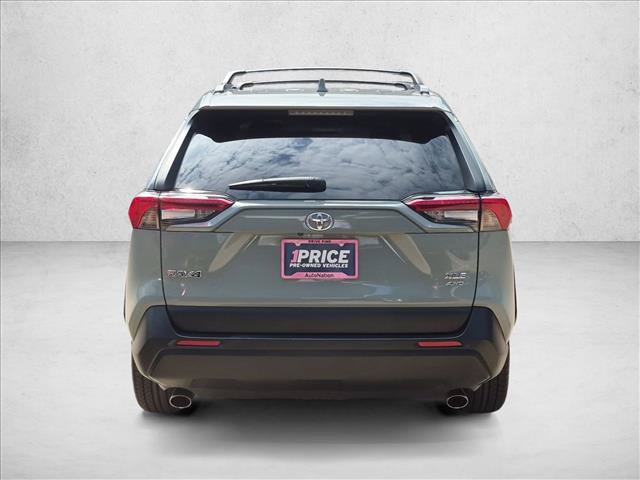 Used 2021 Toyota RAV4 XLE Premium AWD/4WD image 7