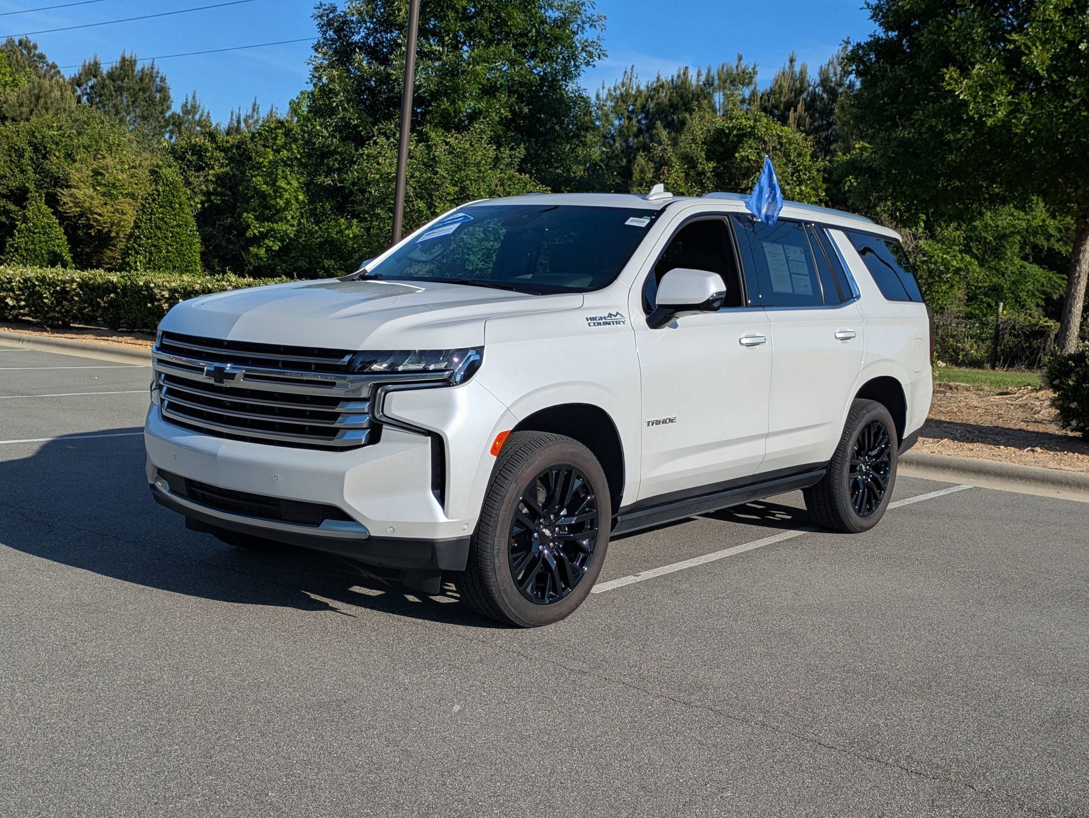 Used 2024 Chevrolet Tahoe High Country w/ Advanced Technology Package AWD/4WD image 8