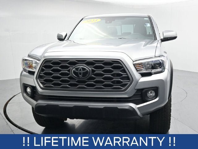Used 2023 Toyota Tacoma TRD Off-Road AWD/4WD image 3
