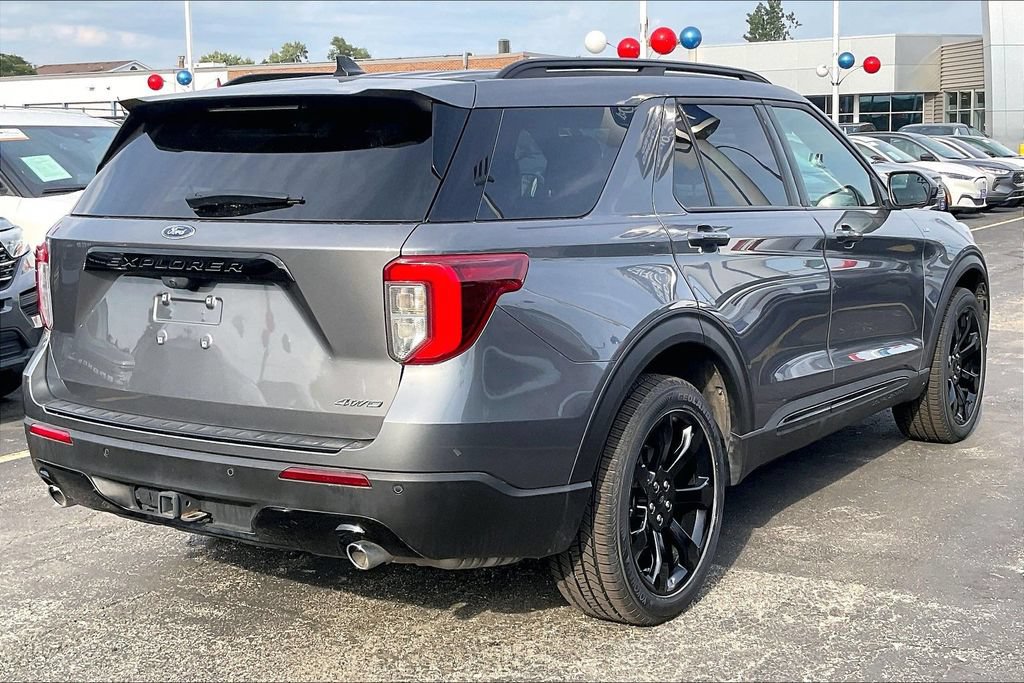 Certified 2024 Ford Explorer ST-Line w/ Class IV Trailer Tow Package AWD/4WD image 12