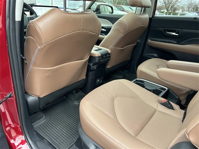 Used 2024 Toyota Grand Highlander Platinum image 19