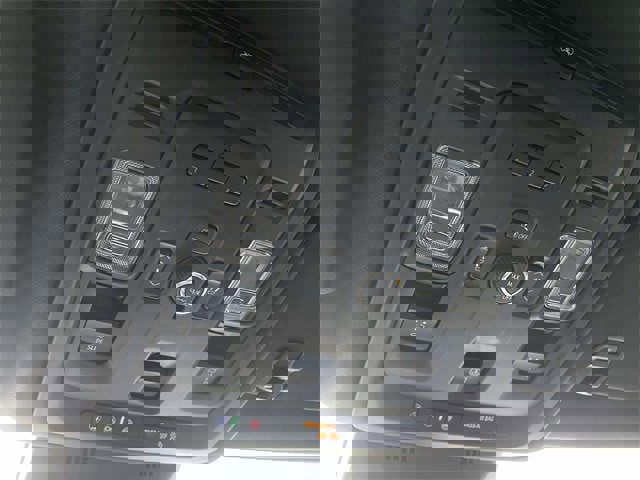 Used 2021 Cadillac Escalade ESV Premium Luxury image 30