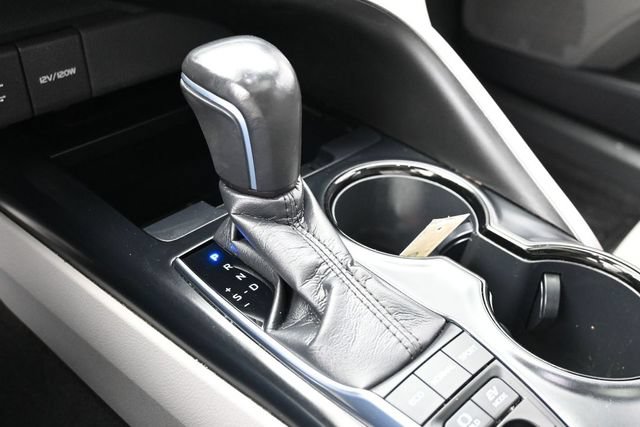 Used 2019 Toyota Camry SE w/ Audio Package FWD image 22