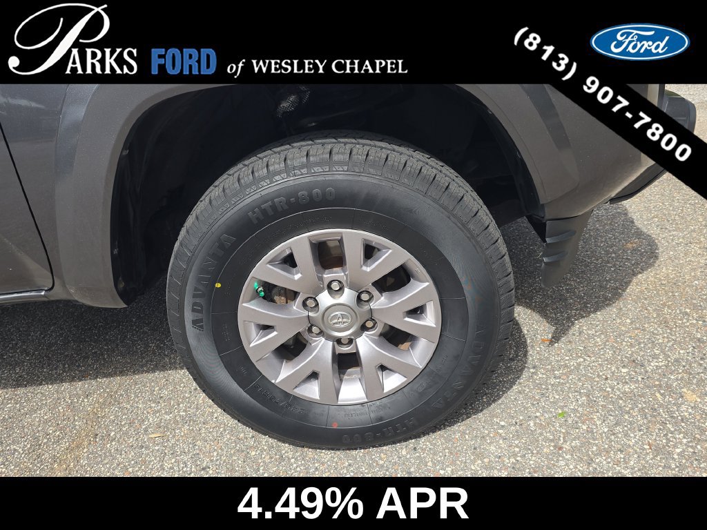 Used 2018 Toyota Tacoma SR5 RWD image 30