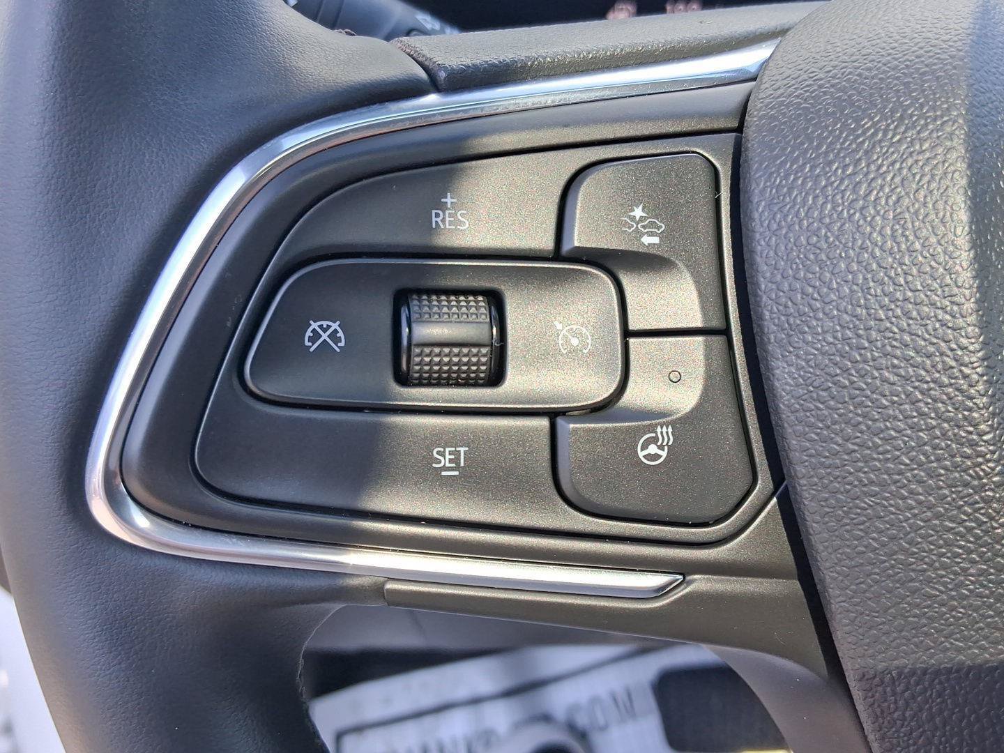 Used 2025 Buick Envista Avenir FWD image 22