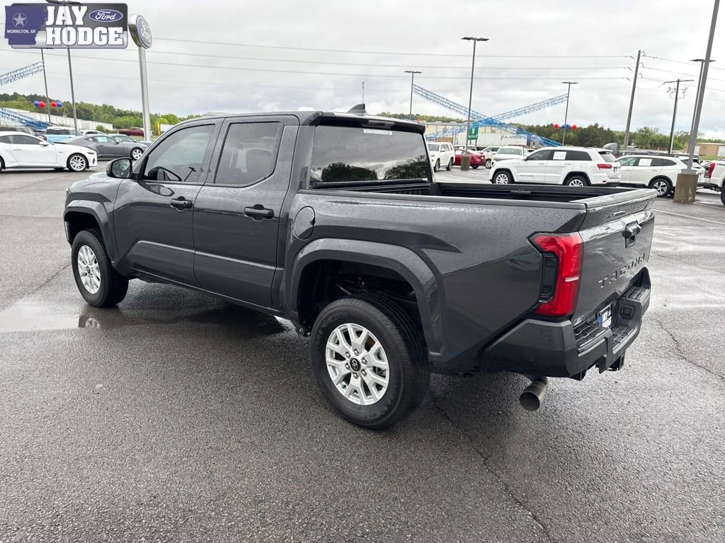Used 2025 Toyota Tacoma SR image 4