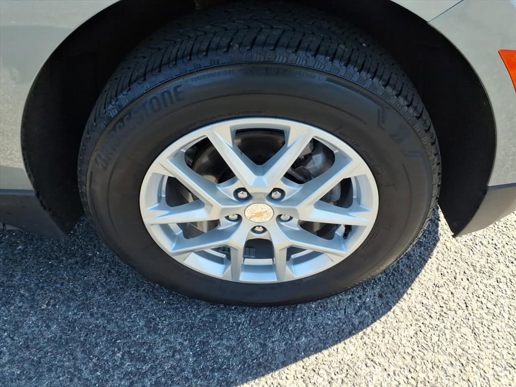 Used 2024 Chevrolet Equinox LT image 7