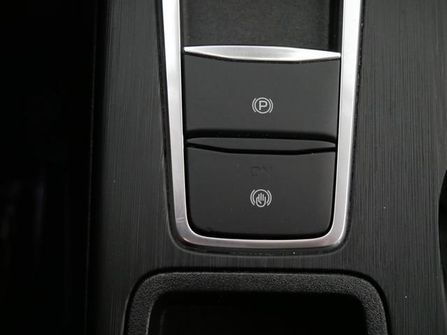Certified 2025 Ford Escape Platinum AWD/4WD image 21