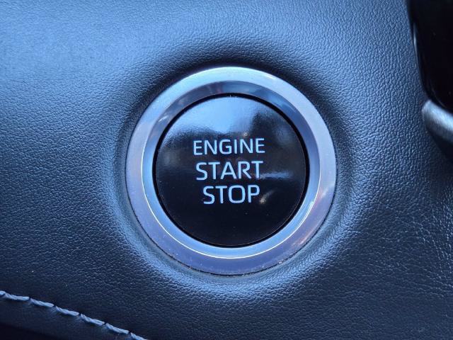 Used 2024 Toyota Highlander XLE AWD/4WD image 23