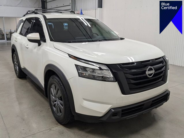 Used 2022 Nissan Pathfinder SV w/ SV Black Package image 1