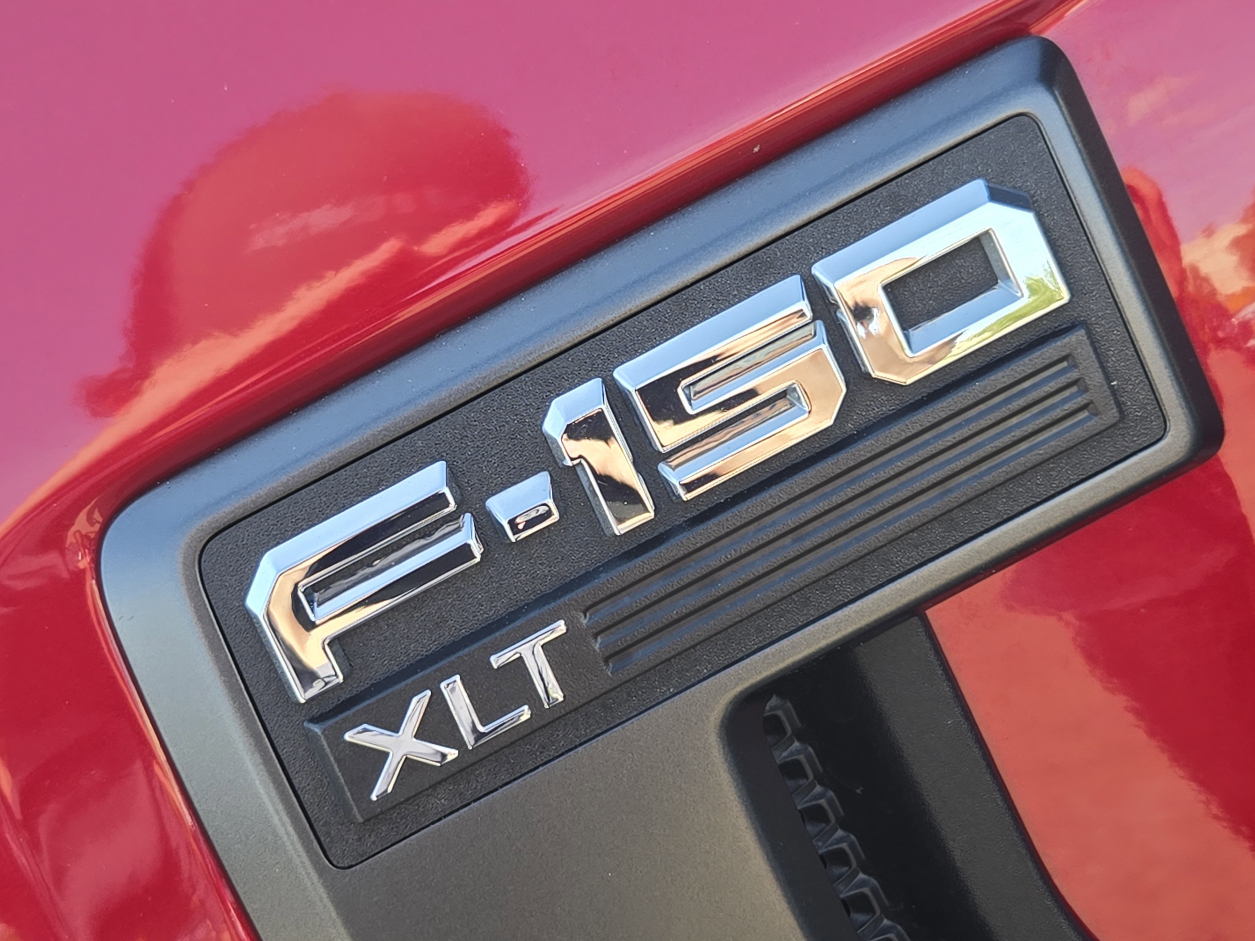 Certified 2022 Ford F150 XLT w/ Equipment Group 302A High image 8