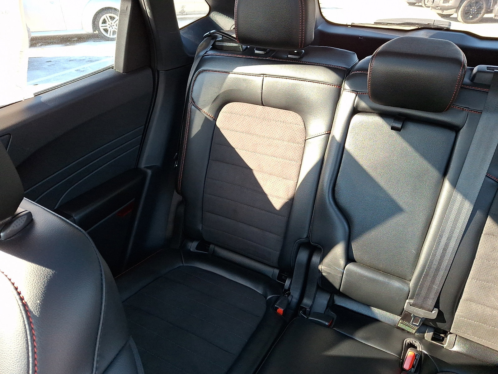 Certified 2022 Ford Escape SEL w/ SEL Stealth AWD Package image 18