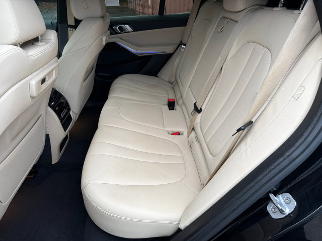 Used 2019 BMW X5 xDrive40i w/ Premium Package 2 AWD/4WD image 24