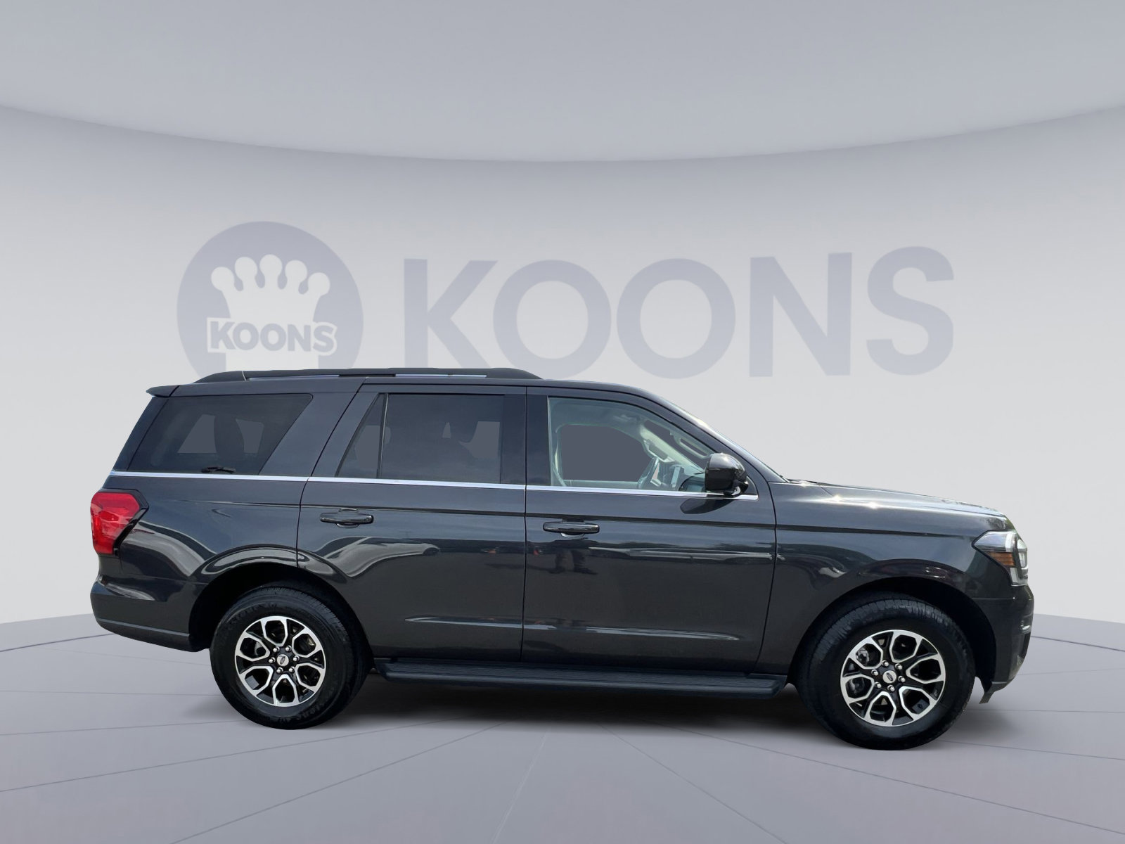 Certified 2024 Ford Expedition XLT AWD/4WD image 17