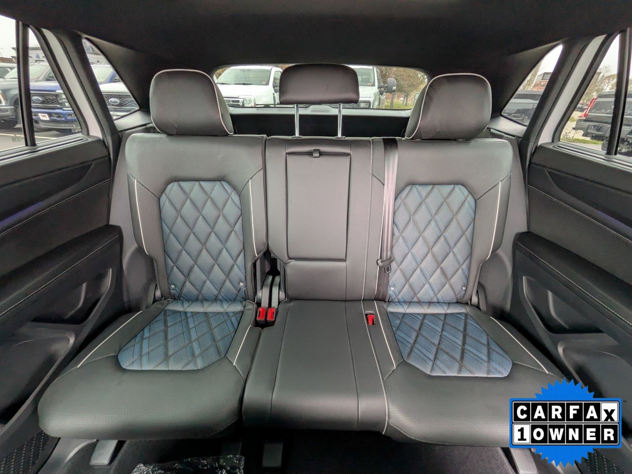 Used 2025 Volkswagen Atlas Cross Sport SEL Premium R-Line AWD/4WD image 17