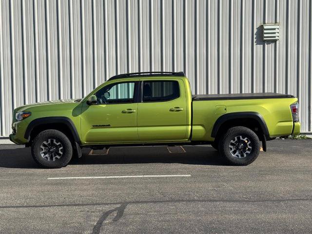 Used 2023 Toyota Tacoma TRD Off-Road w/ TRD Premium Off Road Package AWD/4WD image 3