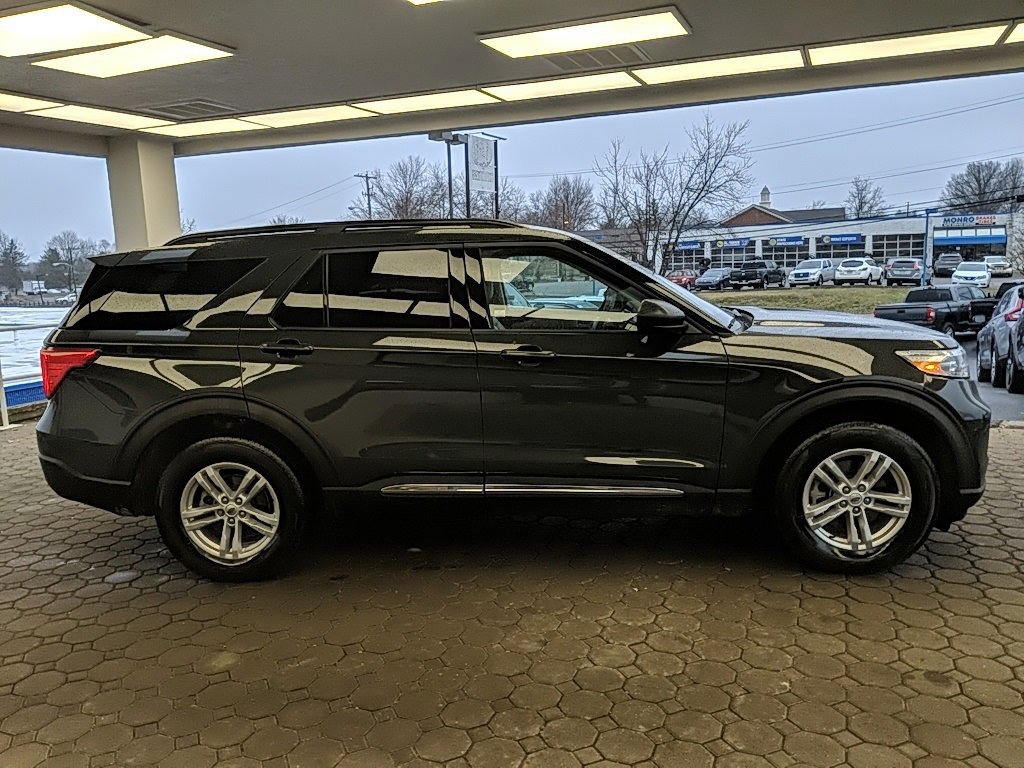 Certified 2023 Ford Explorer XLT w/ Equipment Group 202A image 2