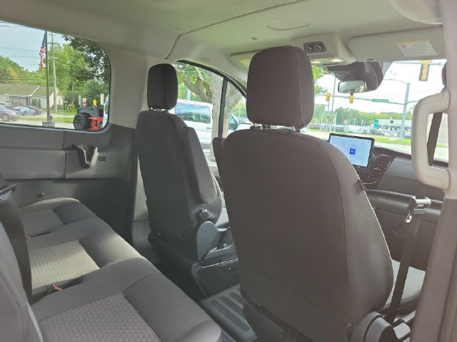 Certified 2024 Ford Transit 350 XLT RWD image 26