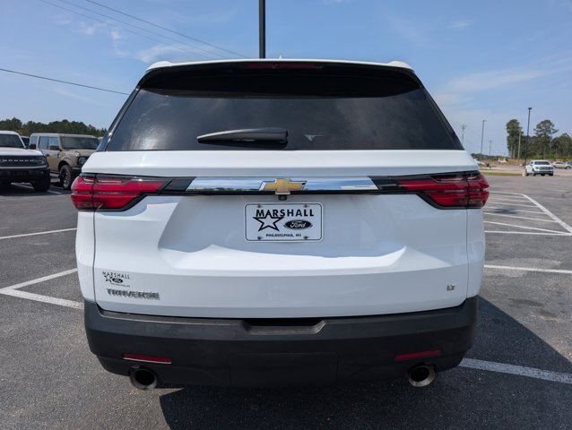Used 2023 Chevrolet Traverse LT FWD image 4