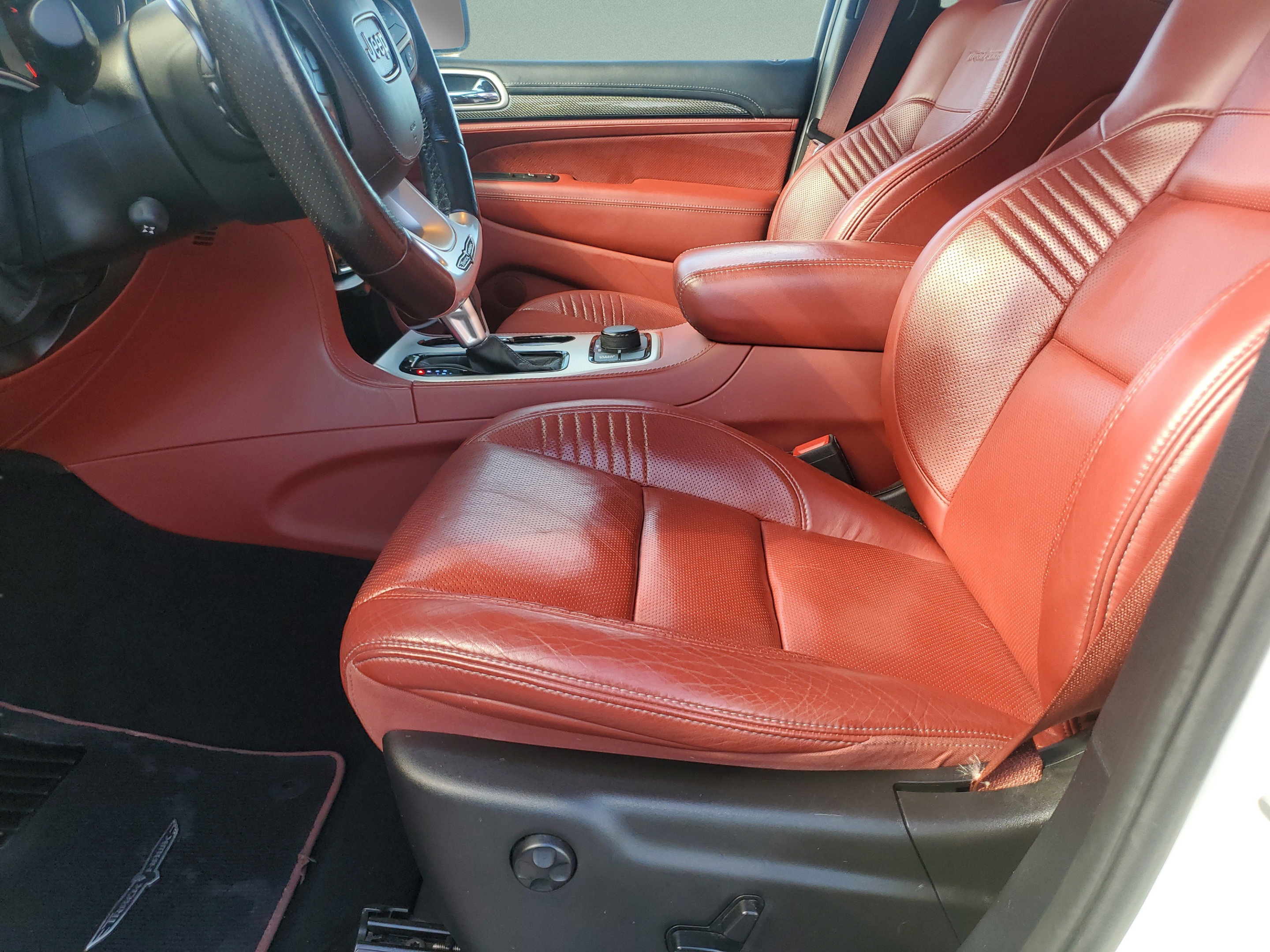 Used 2019 Jeep Grand Cherokee Trackhawk AWD/4WD image 15