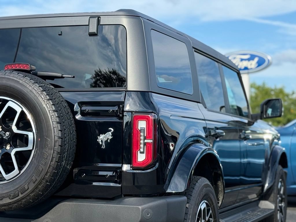 Certified 2025 Ford Bronco Outer Banks AWD/4WD image 38